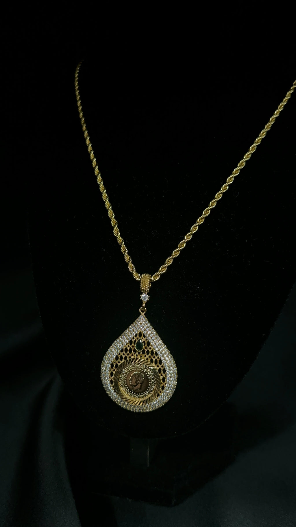 Collier Amara