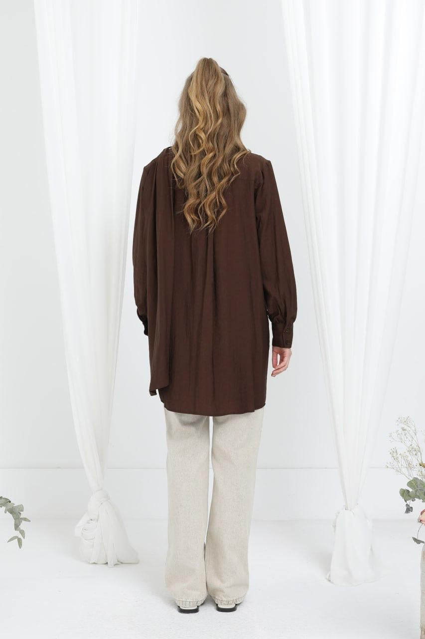 Chemise à cape